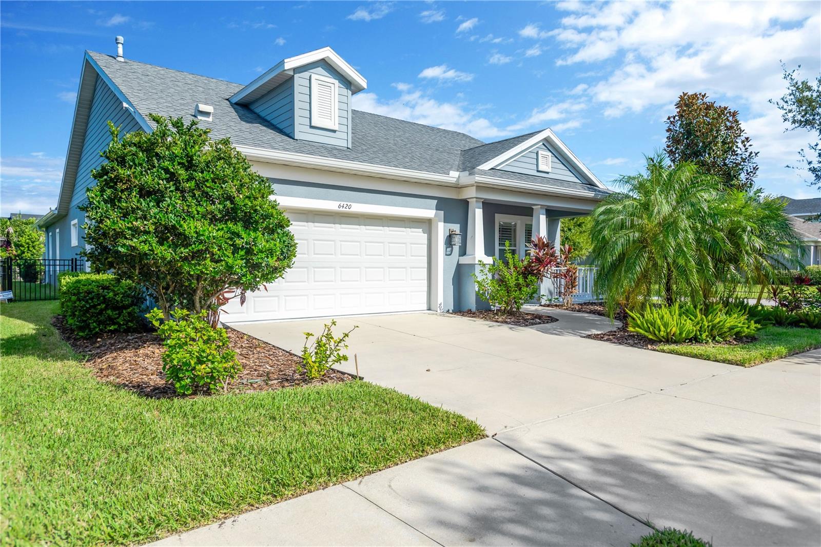 6420 Seasound Dr Property Photo 2