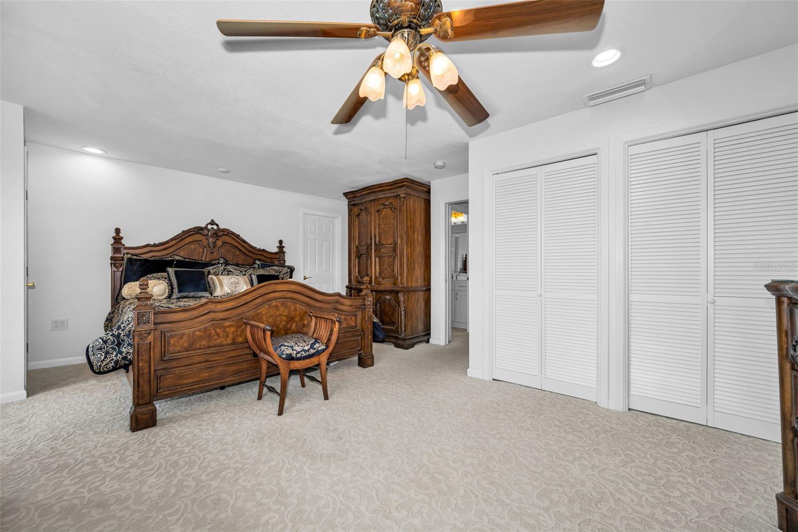 433 S Paula Dr #32 Property Photo 41