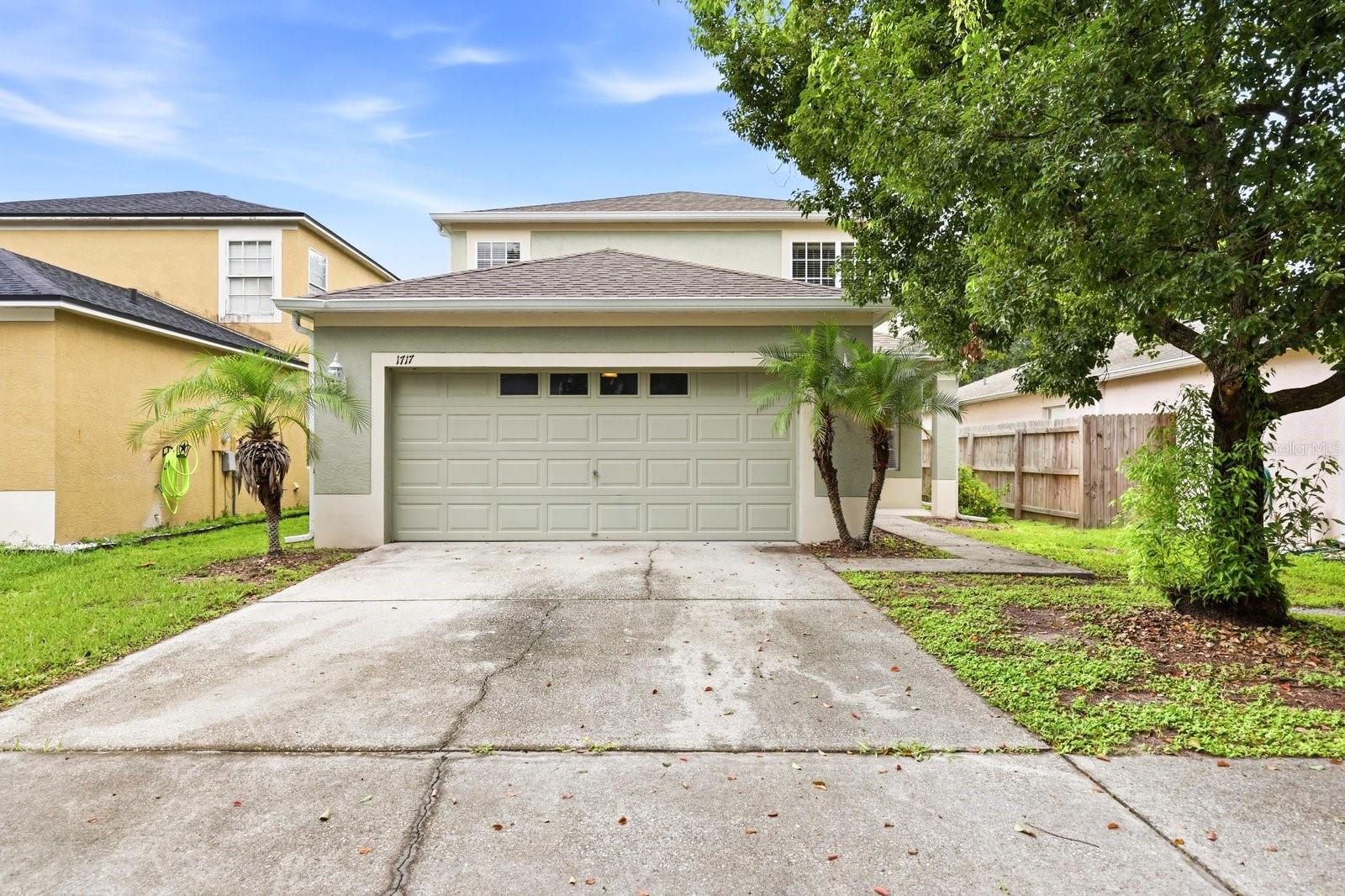 1717 Mosaic Forest Dr Property Photo 2