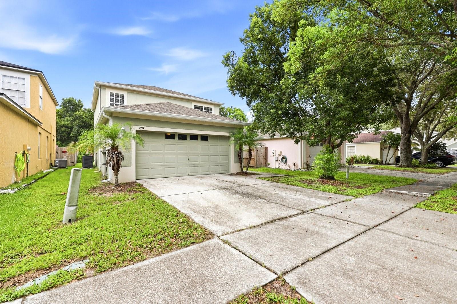 1717 Mosaic Forest Dr Property Photo 3