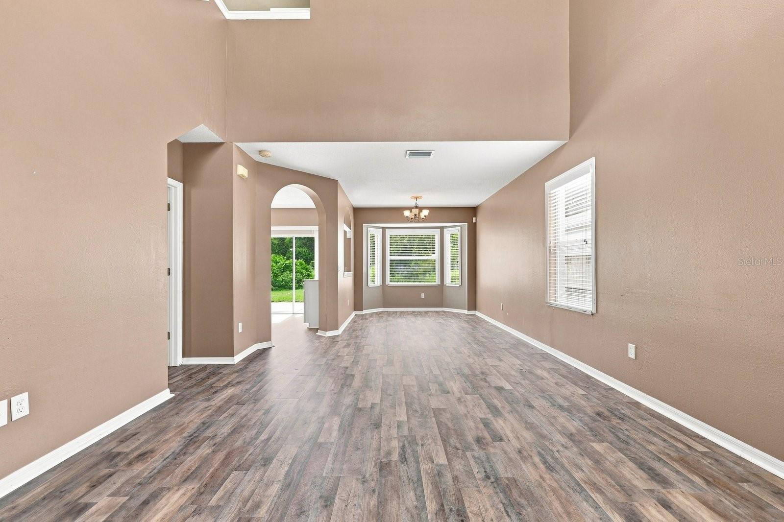 1717 Mosaic Forest Dr Property Photo 7