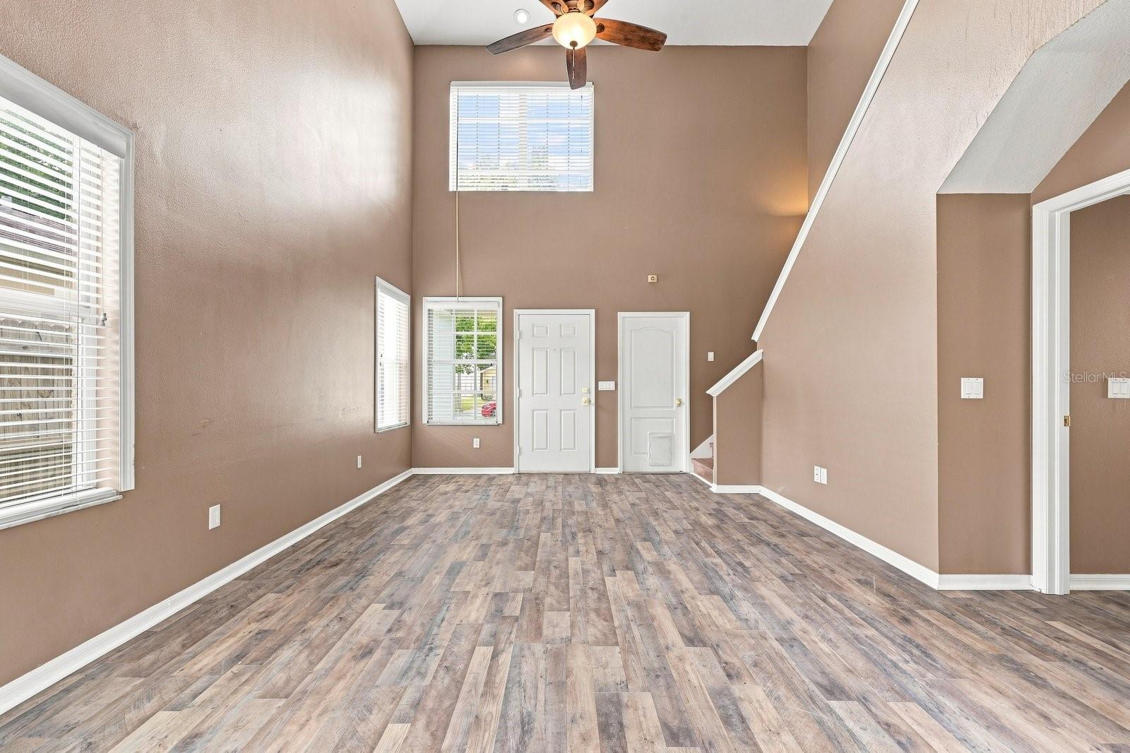 1717 Mosaic Forest Dr Property Photo 9