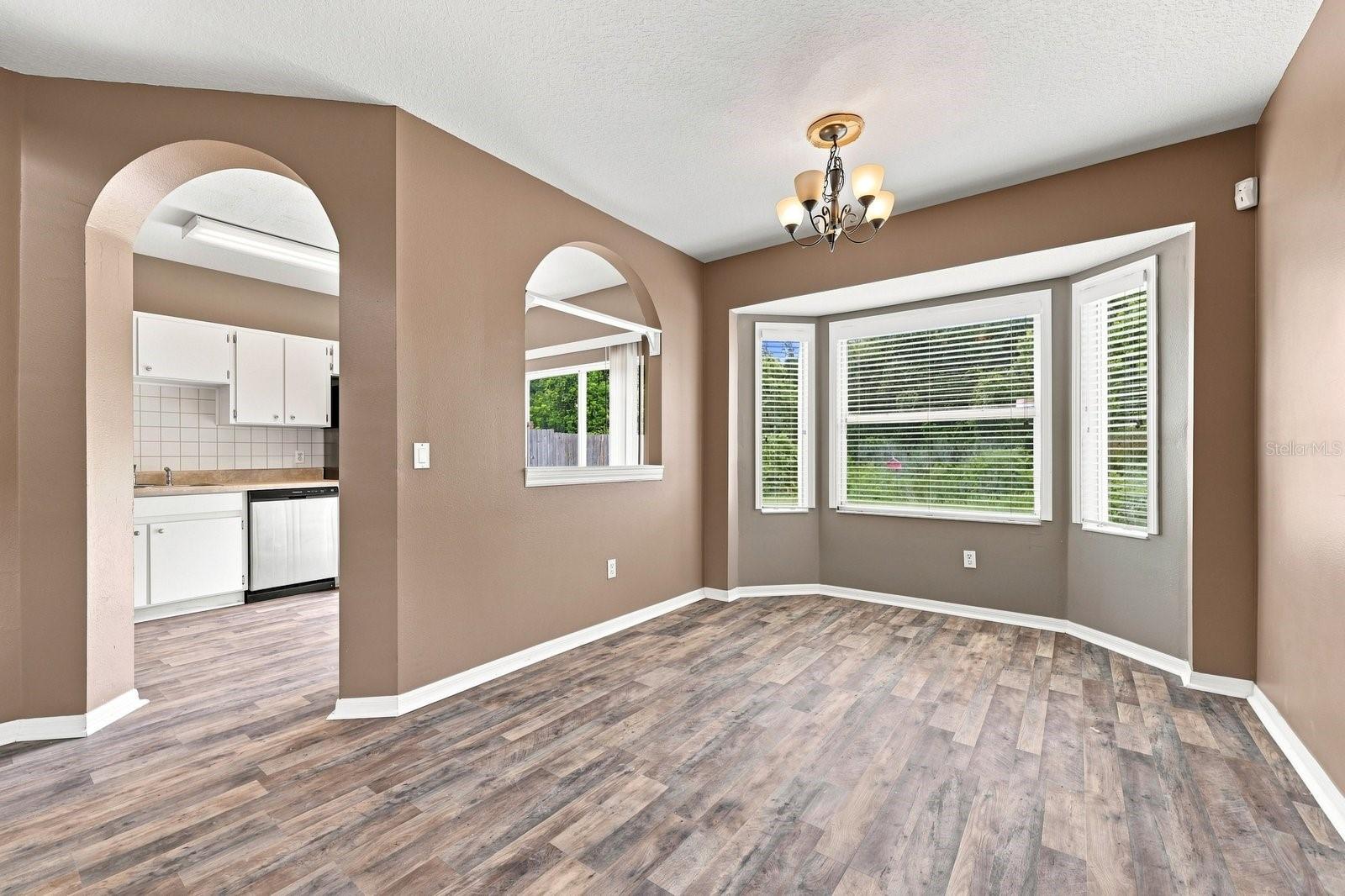1717 Mosaic Forest Dr Property Photo 10