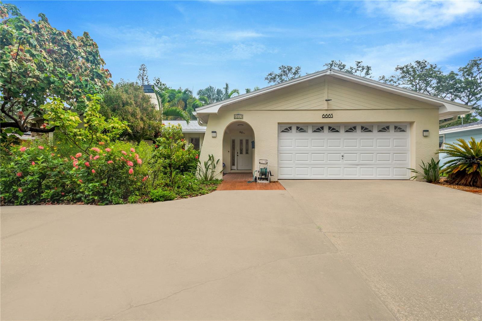 6663 Date Palm Ave S Property Photo 1
