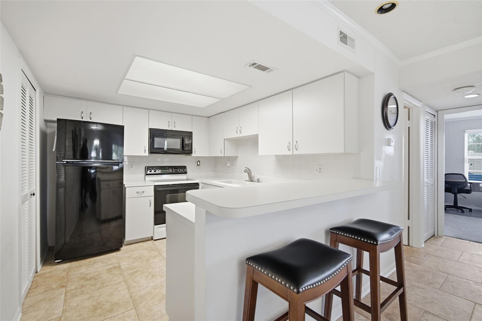 8350 Savannah Trace Cir #305 Property Photo 15