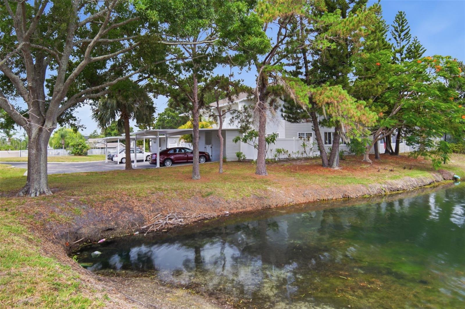 8350 Savannah Trace Cir #305 Property Photo 44
