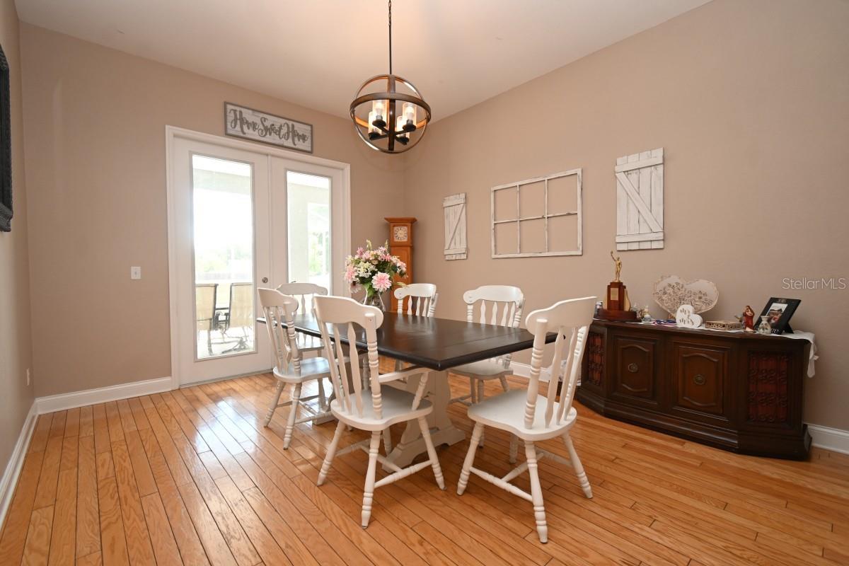 12106 Palm St Property Photo 13