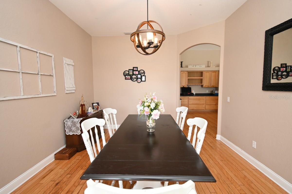 12106 Palm St Property Photo 15