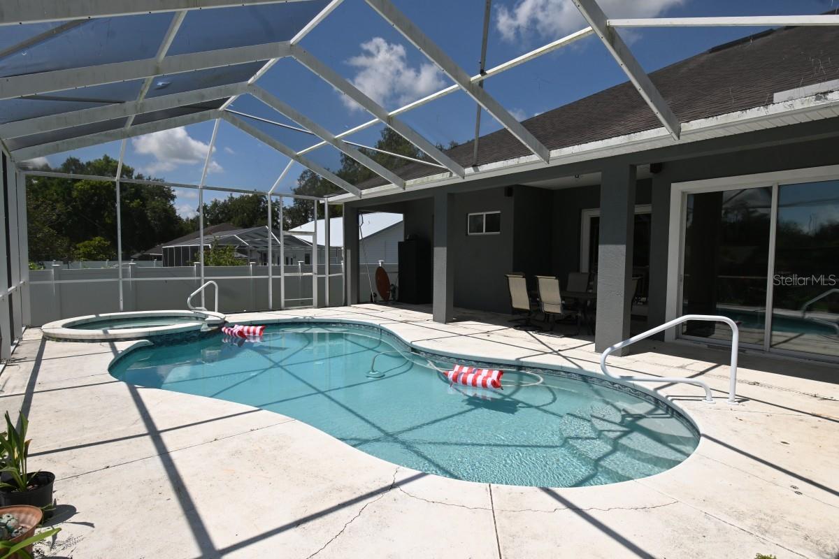12106 Palm St Property Photo 31