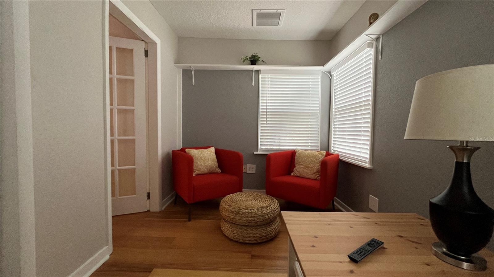 2301 W Idlewild Ave Property Photo 10