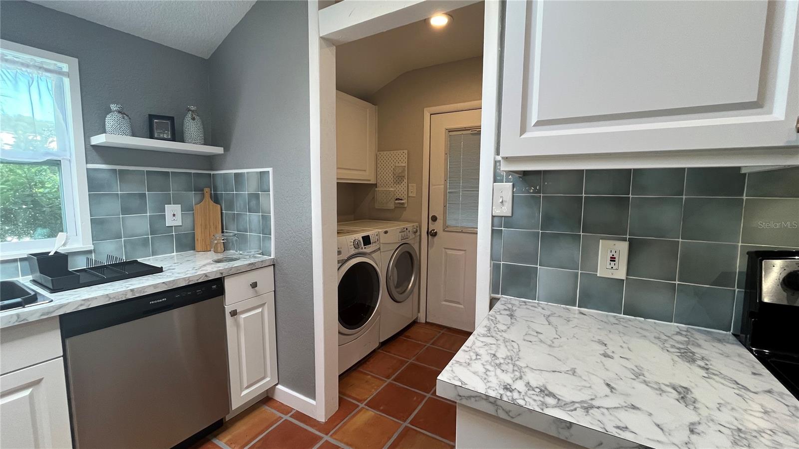 2301 W Idlewild Ave Property Photo 13