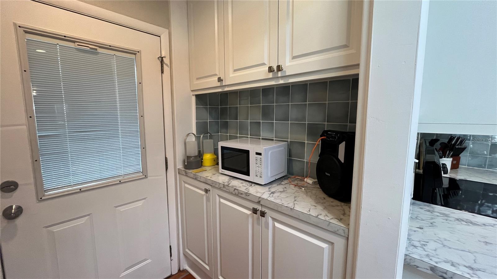 2301 W Idlewild Ave Property Photo 14