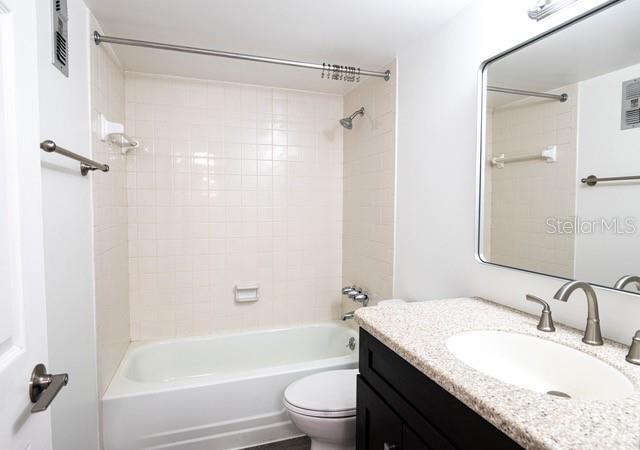 7401 Bay Island Dr S #237 Property Photo 26