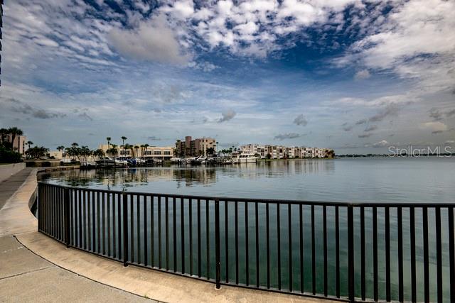 7401 Bay Island Dr S #237 Property Photo 30
