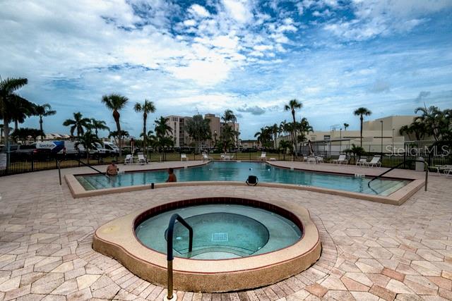 7401 Bay Island Dr S #237 Property Photo 31