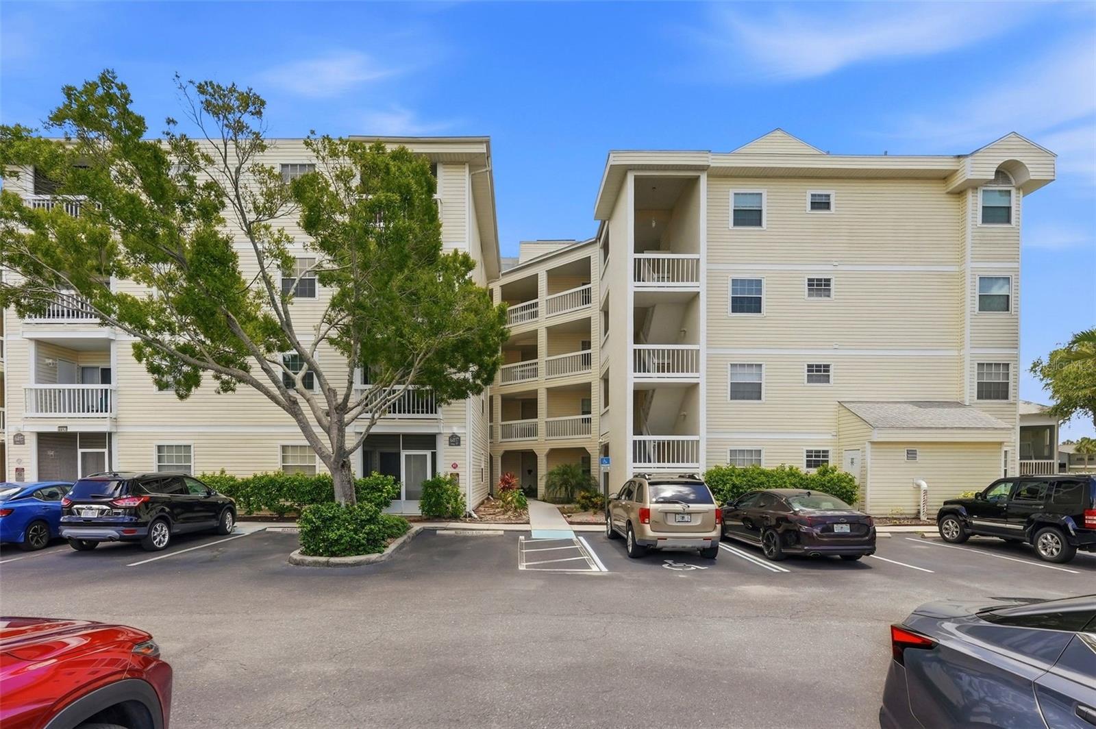 6817 STONES THROW CIR N #17208 Property Photo 1