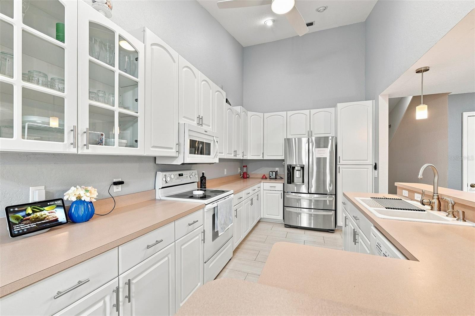 1821 Lake Heron Dr Property Photo 9
