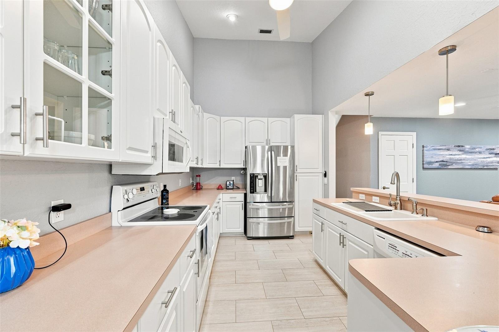 1821 Lake Heron Dr Property Photo 10