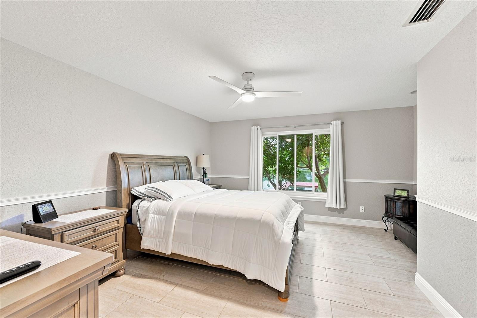 1821 Lake Heron Dr Property Photo 20