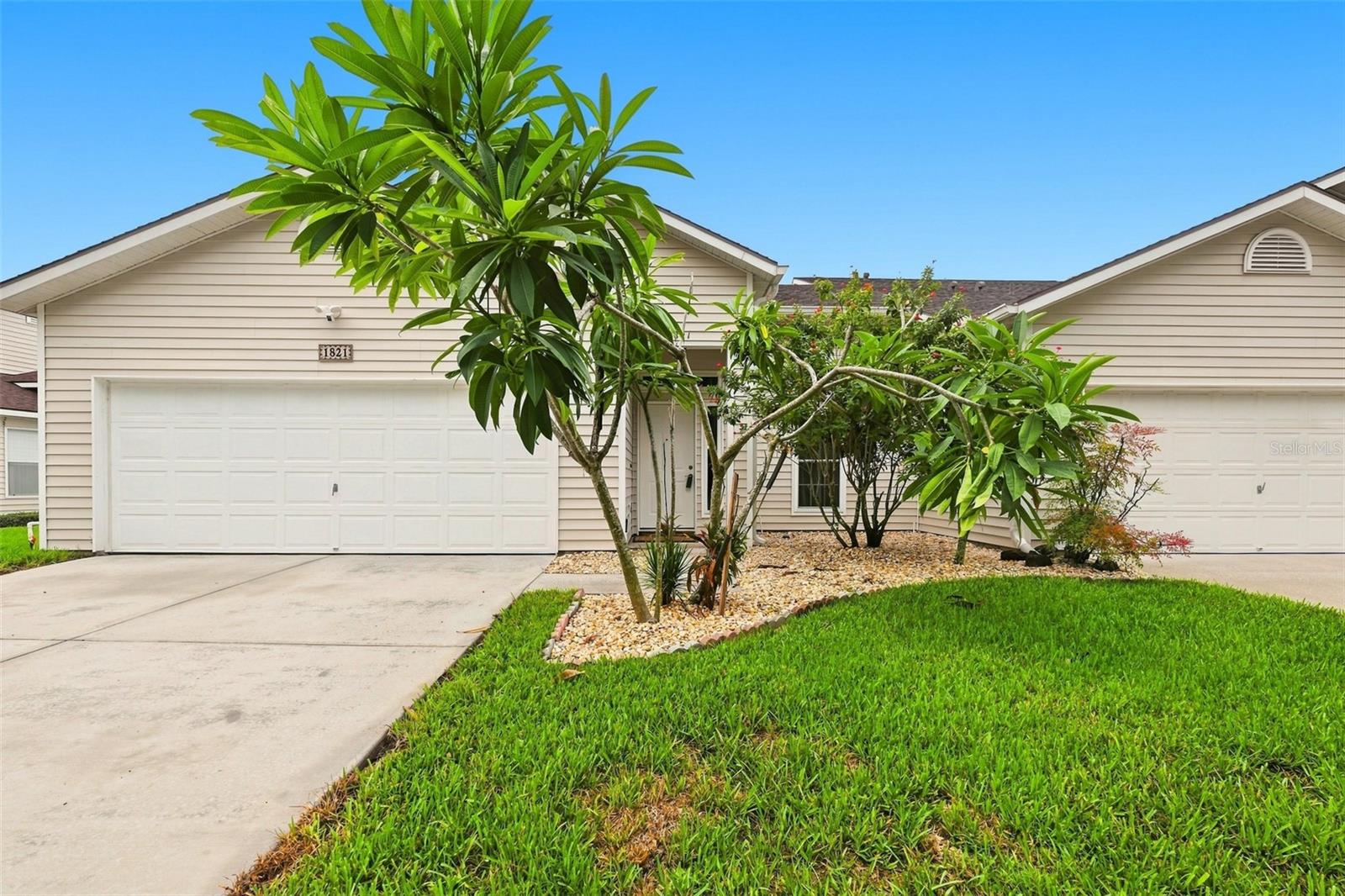 1821 Lake Heron Dr Property Photo 39