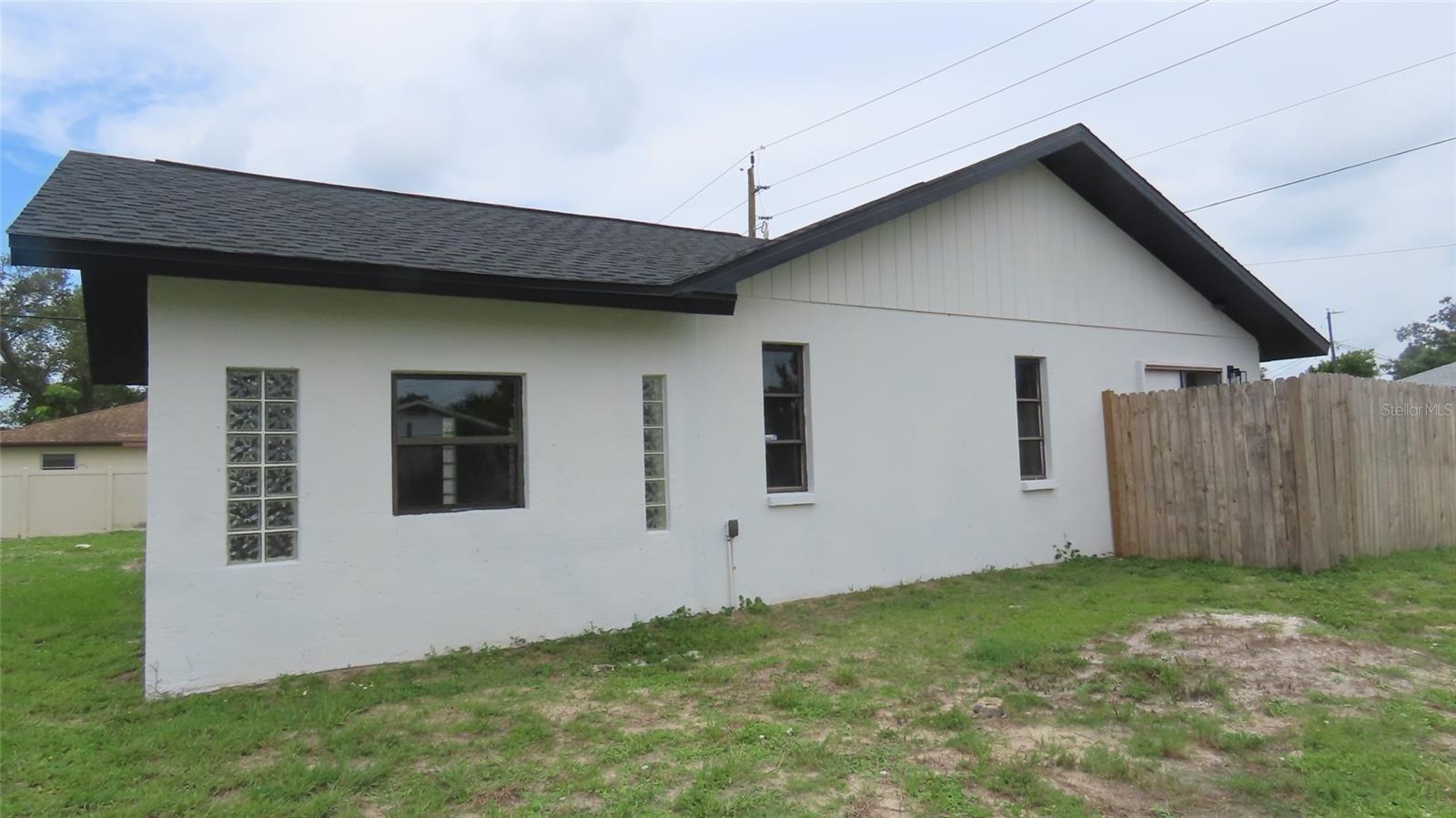 807 Nectar Rd Property Photo 3