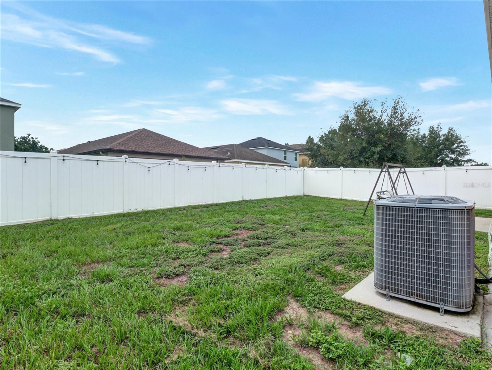 10408 Whispering Hammock Dr Property Photo 18