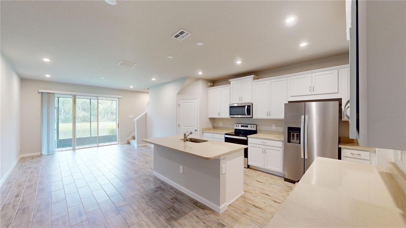 26130 Fantasy Sky Ln Property Photo 4