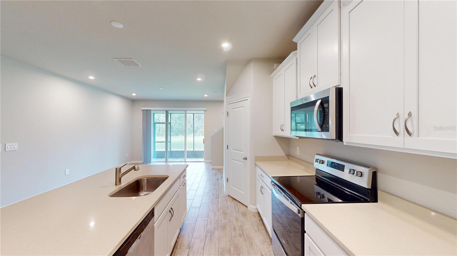 26130 Fantasy Sky Ln Property Photo 8