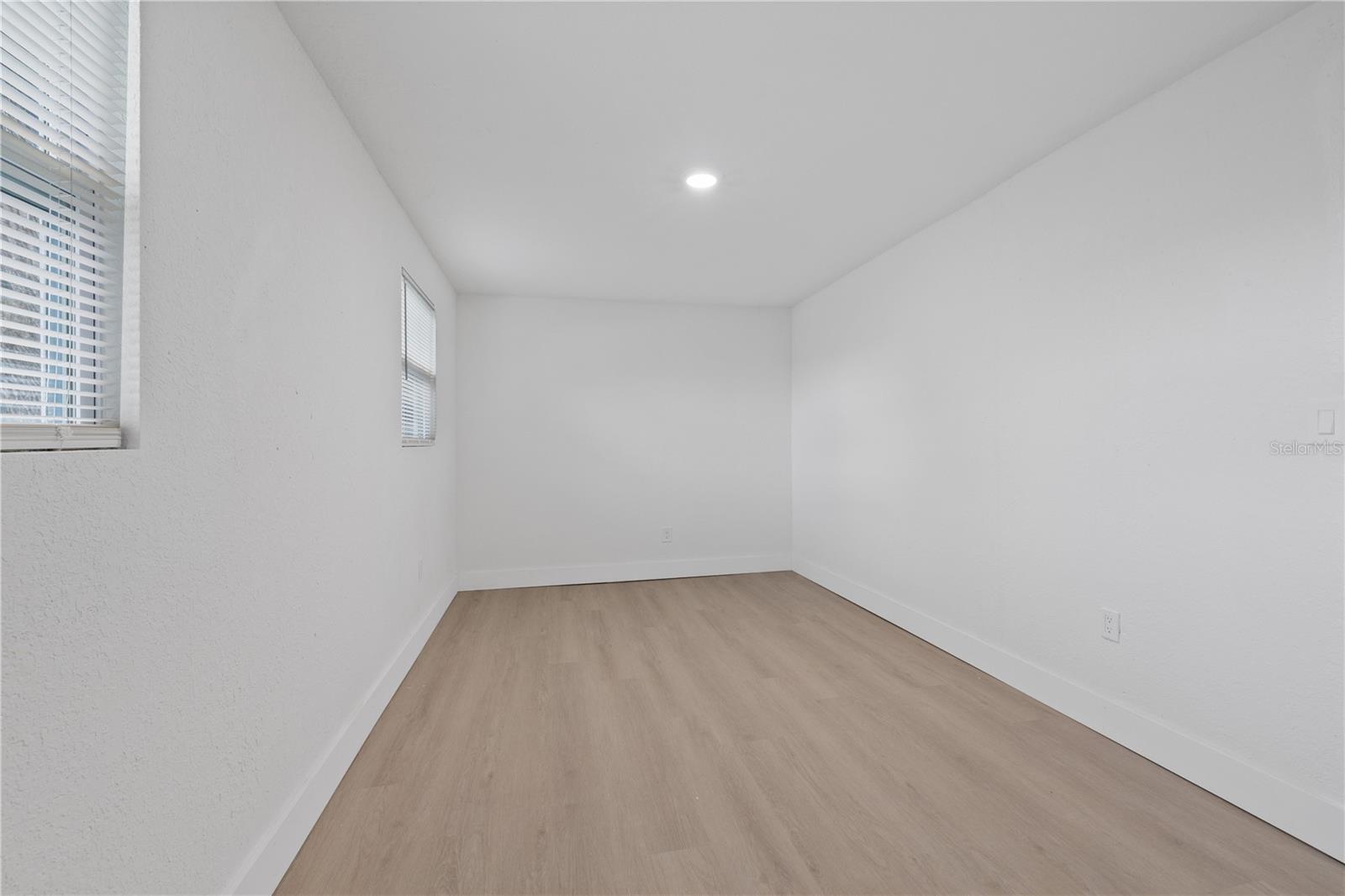 8714 N Blvd Property Photo 19