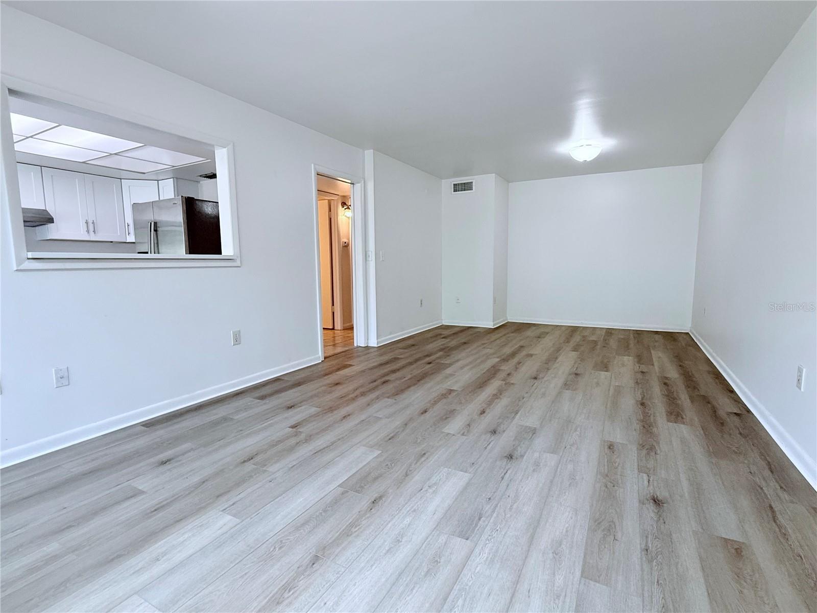 6206 Dewdrop Way Property Photo 3