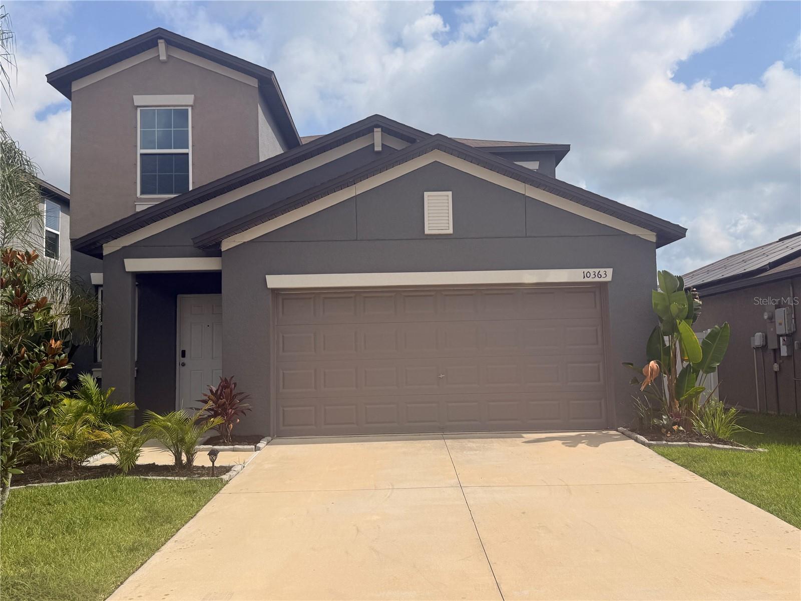 10363 Shady Preserve Dr Property Photo 1
