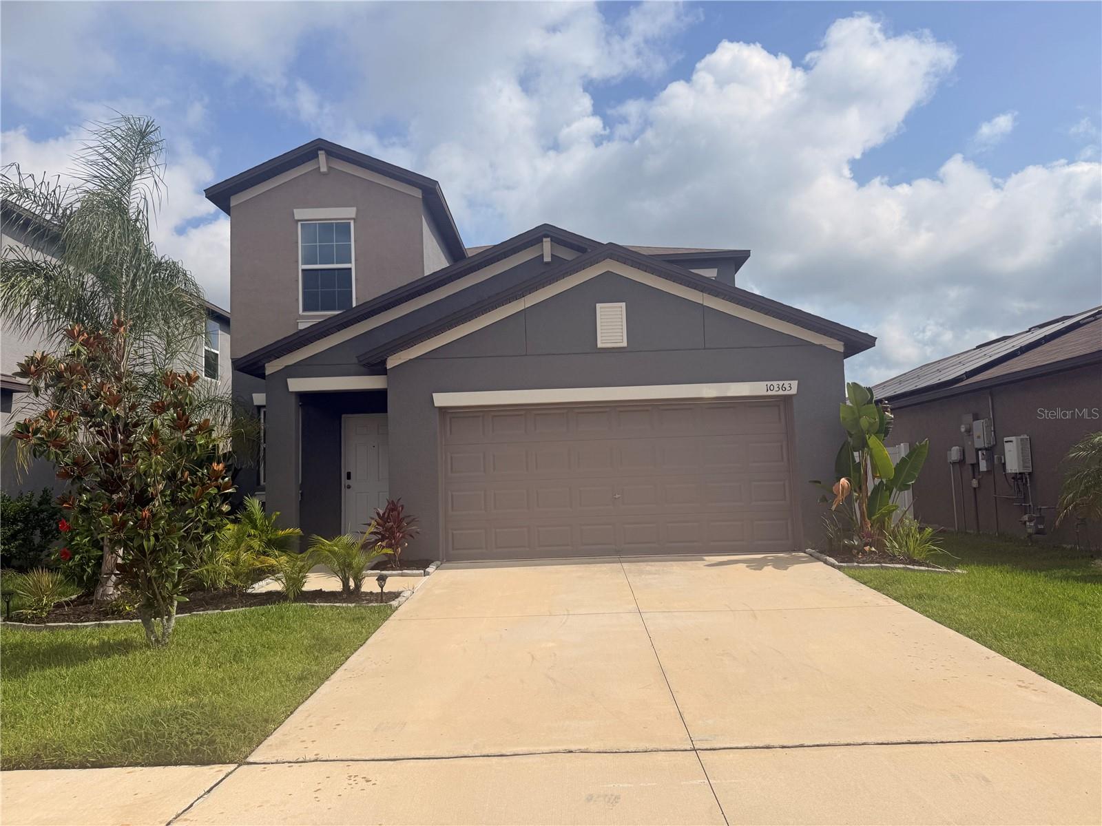 10363 Shady Preserve Dr Property Photo 2