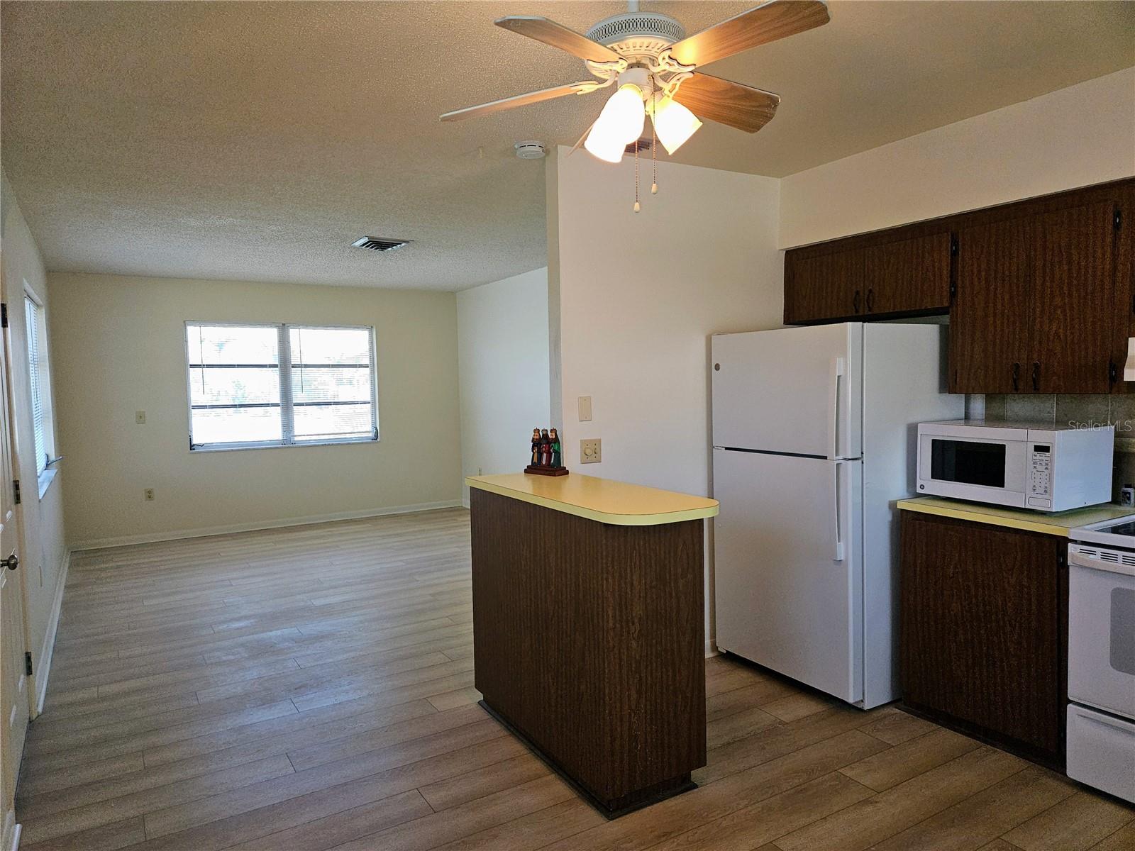 360 137th Avenue Cir #360 Property Photo 7