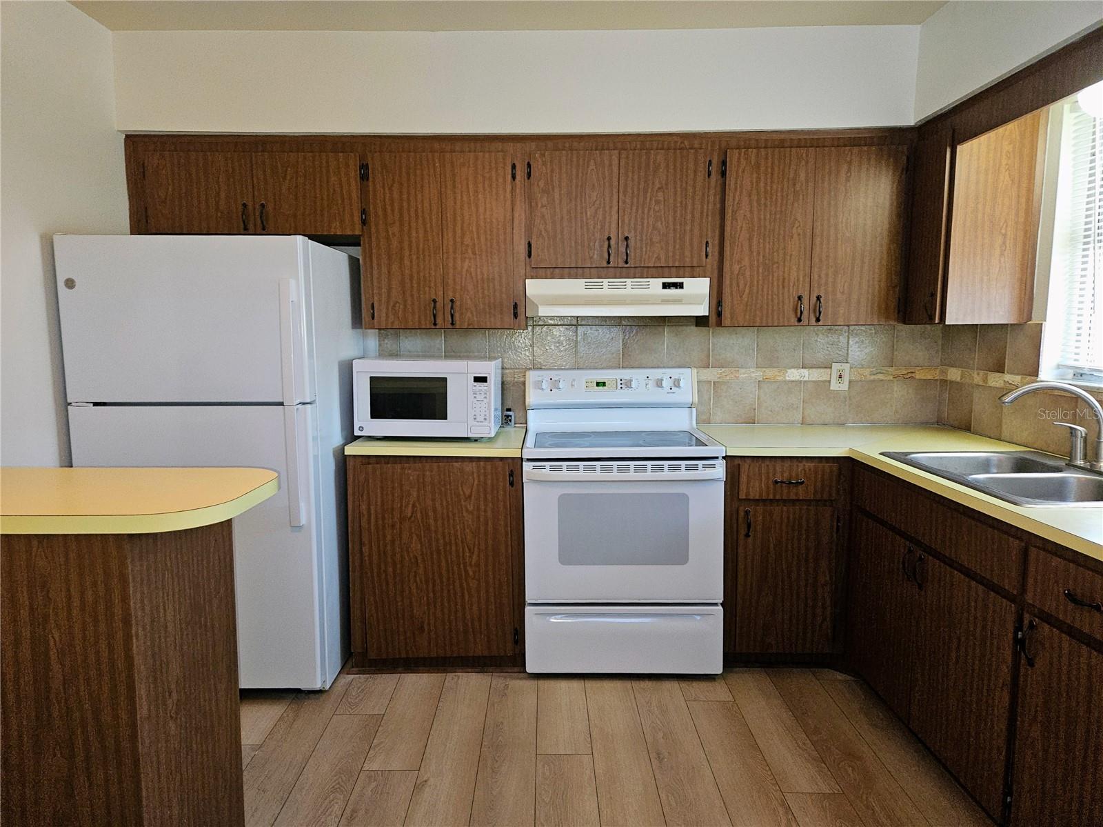 360 137th Avenue Cir #360 Property Photo 8