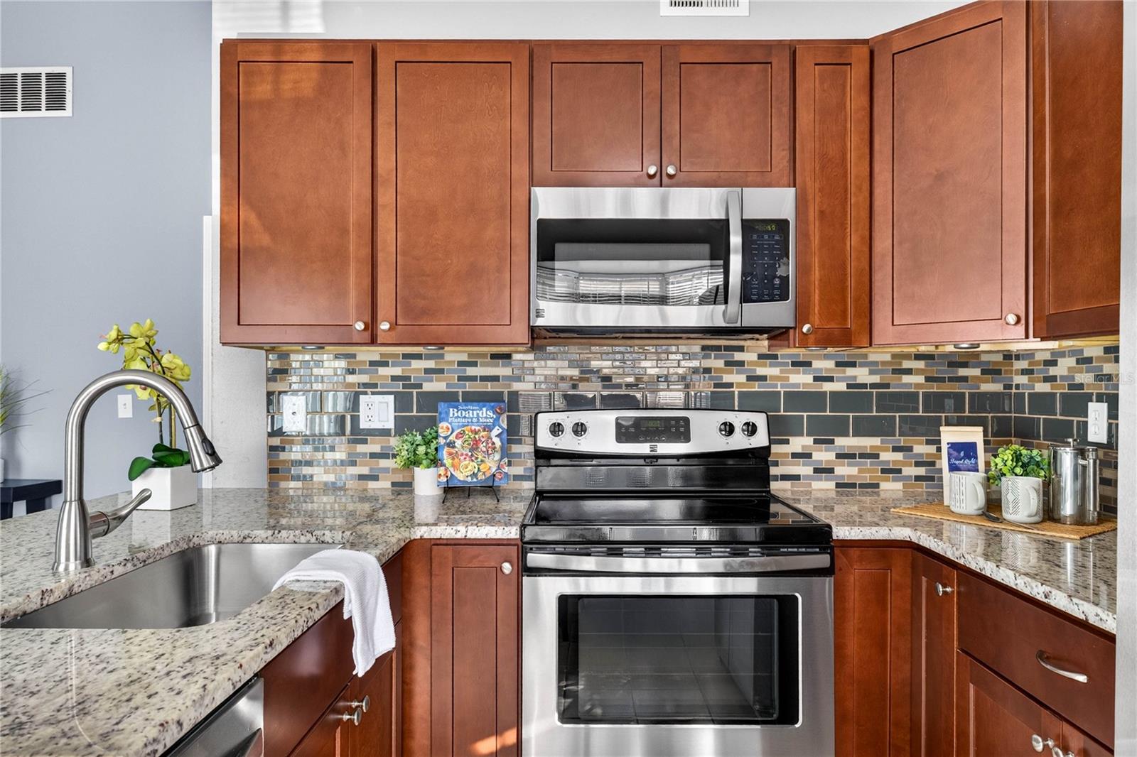 2699 Macklin Ct Property Photo 13