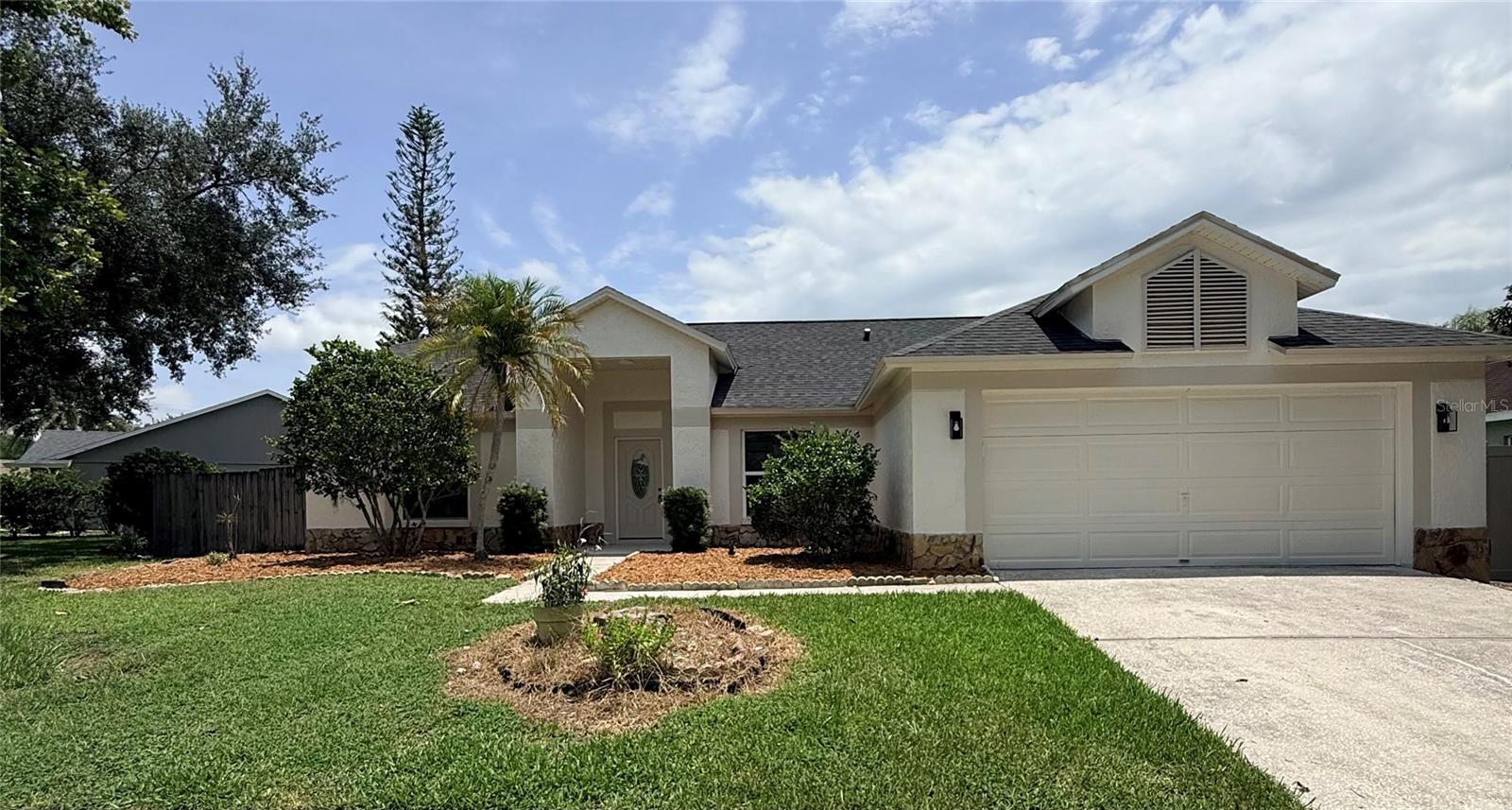 9207 Mill Cir Property Photo 1