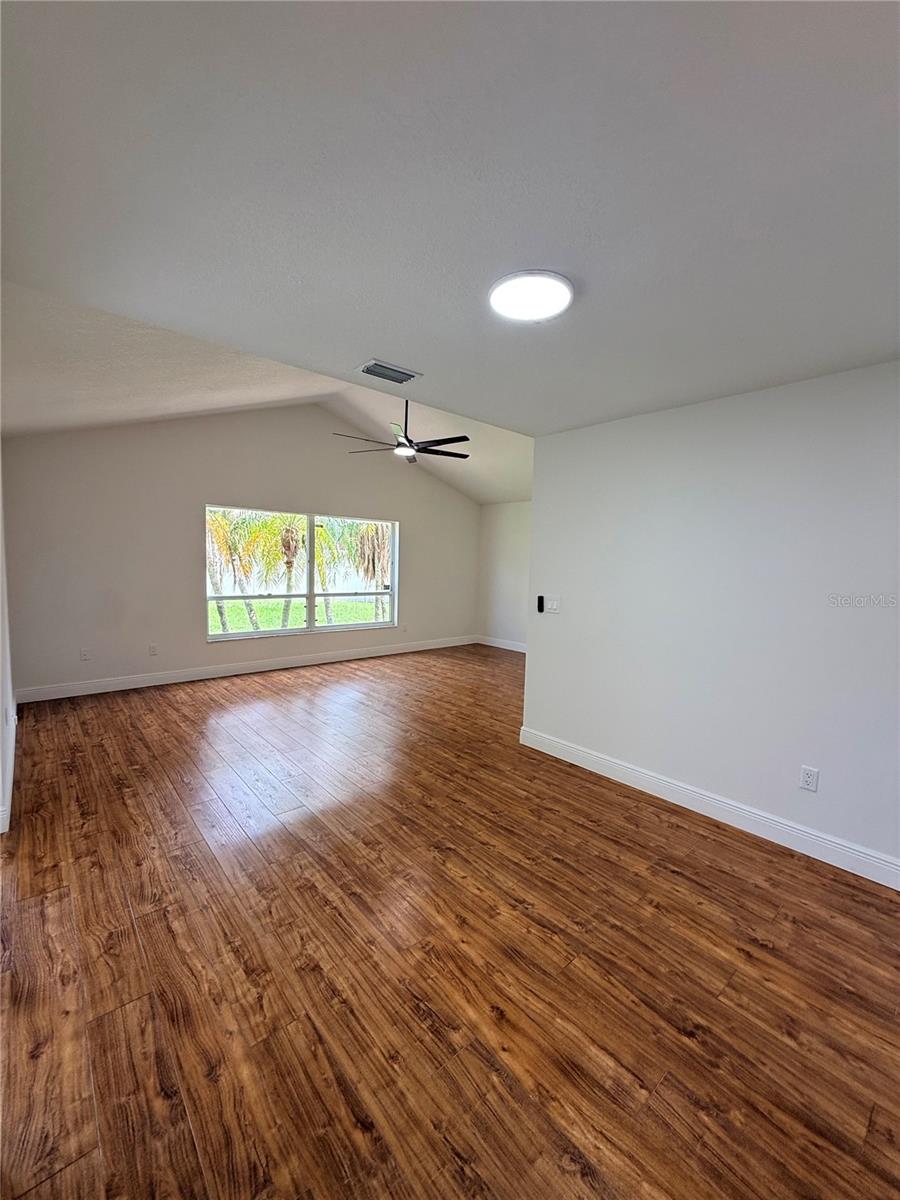 9207 Mill Cir Property Photo 7