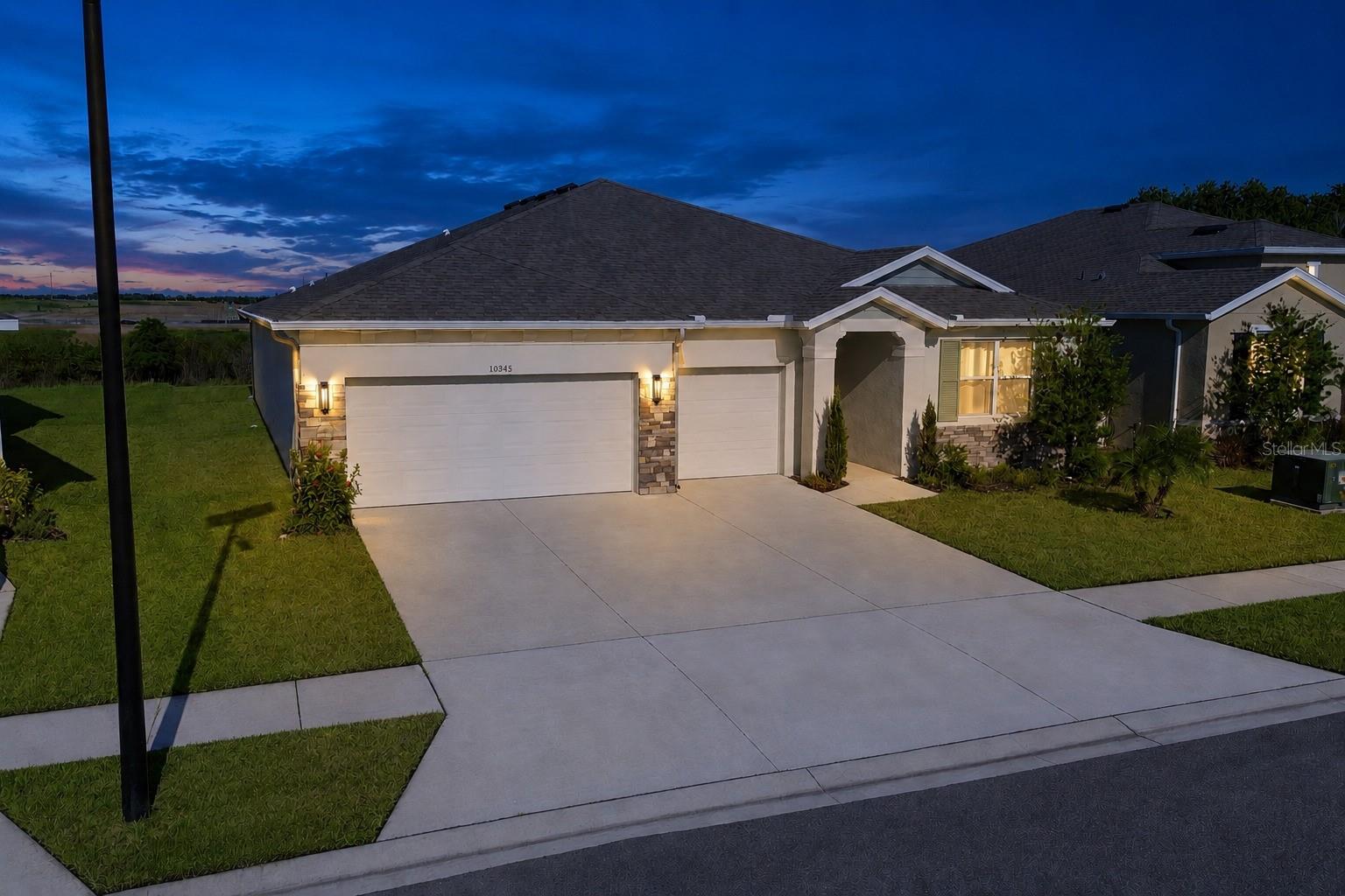 10345 Bridgegate Heights Loop Property Photo 2