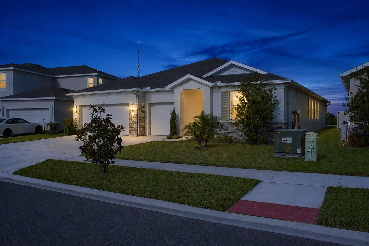 10345 Bridgegate Heights Loop Property Photo 3