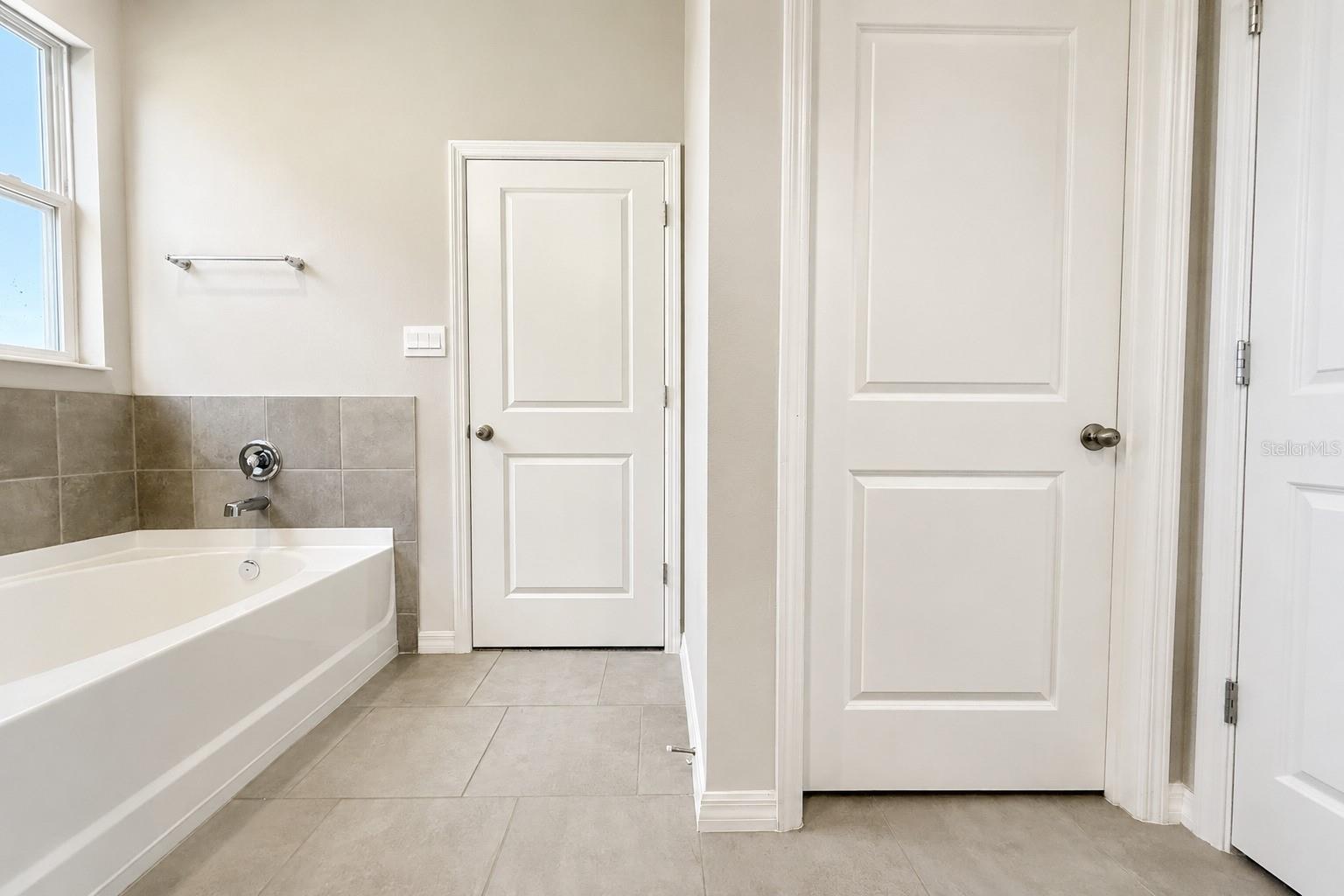 10345 Bridgegate Heights Loop Property Photo 32