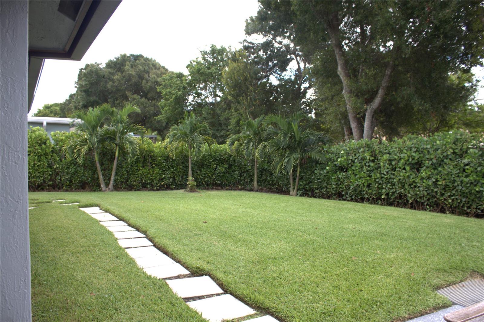 12480 Sw 2nd St Property Photo 24