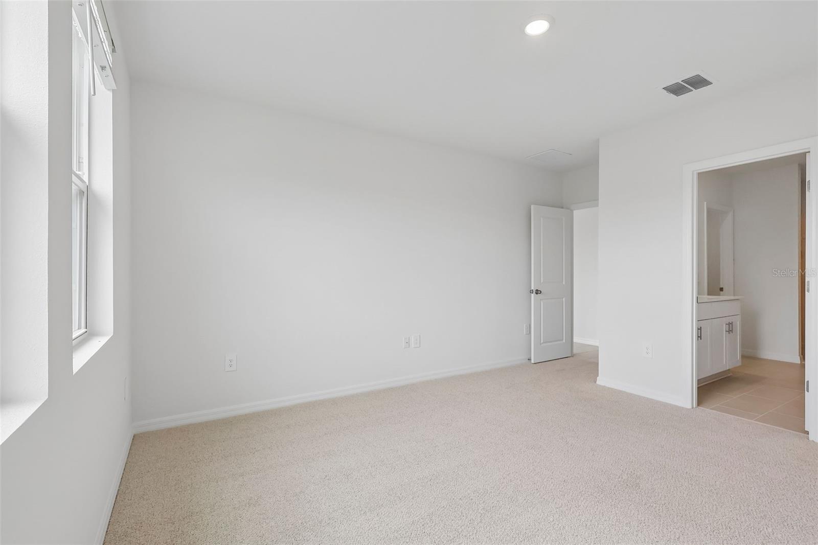 2194 Wildberry Way Property Photo 24