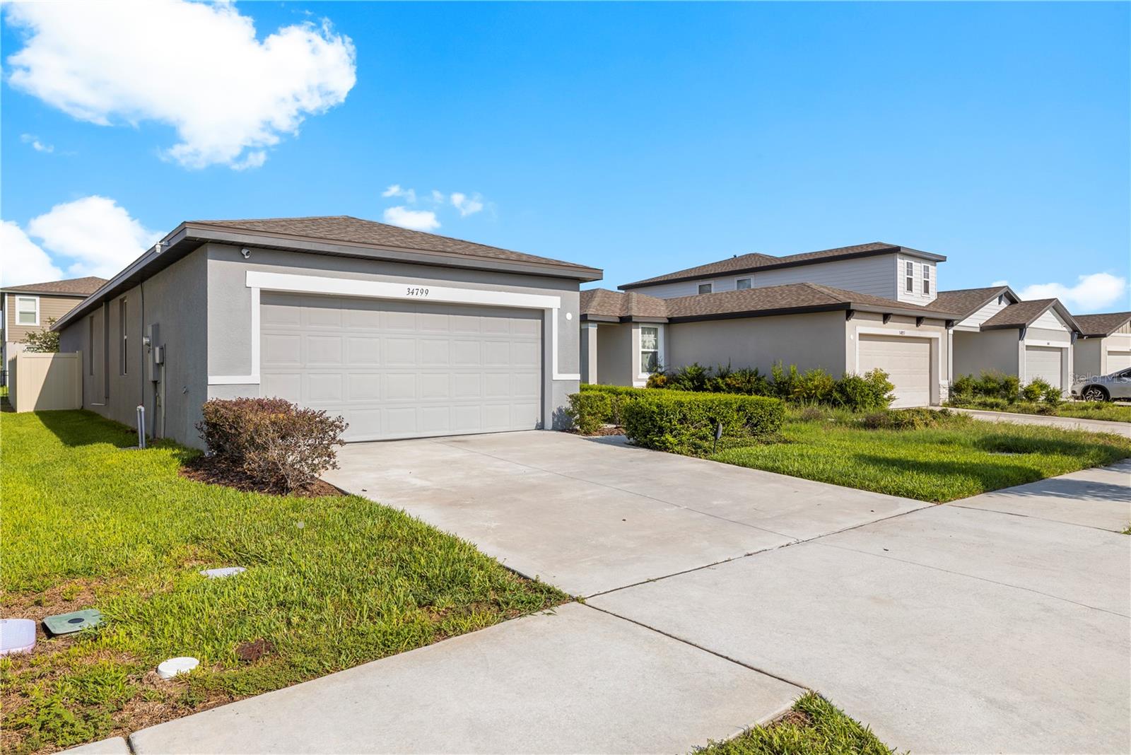 34799 Telluride Ln Property Photo 4