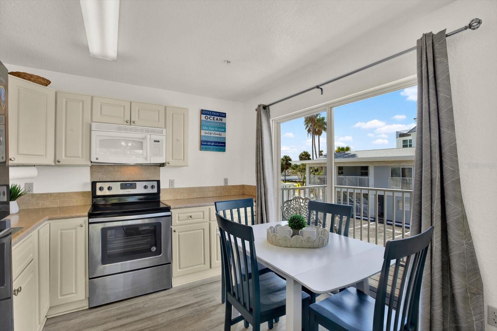 1802 Gulf Blvd #8 Property Photo 13