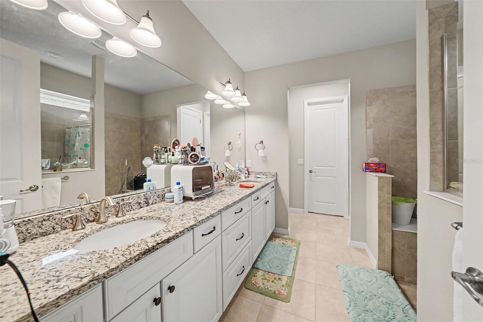 12890 Payton St Property Photo 26