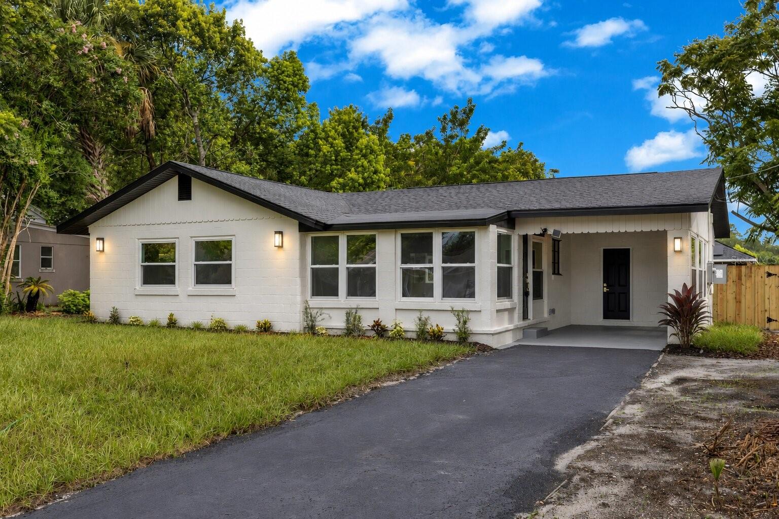 112 Colomba Rd Property Photo 1