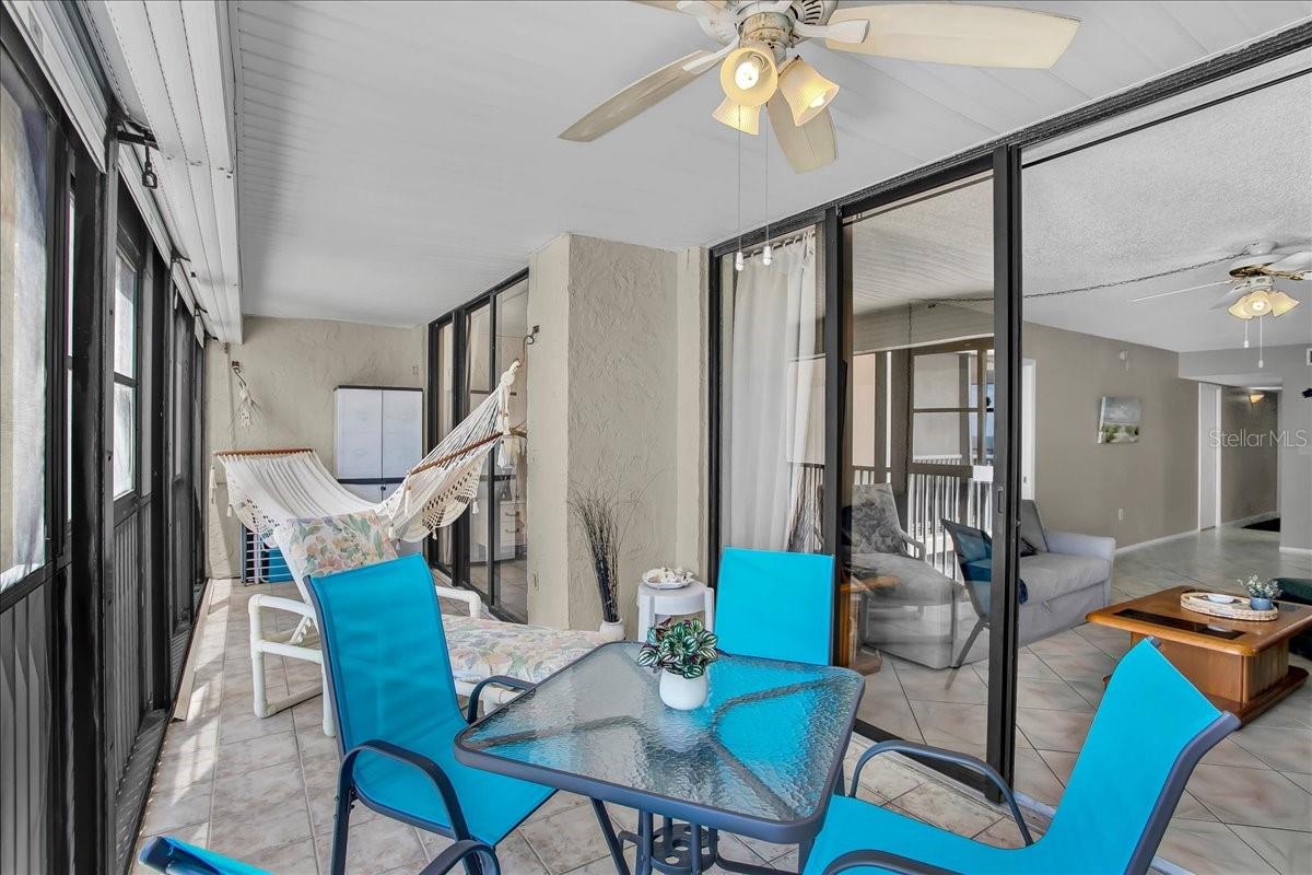 15462 Gulf Blvd #903 Property Photo 7