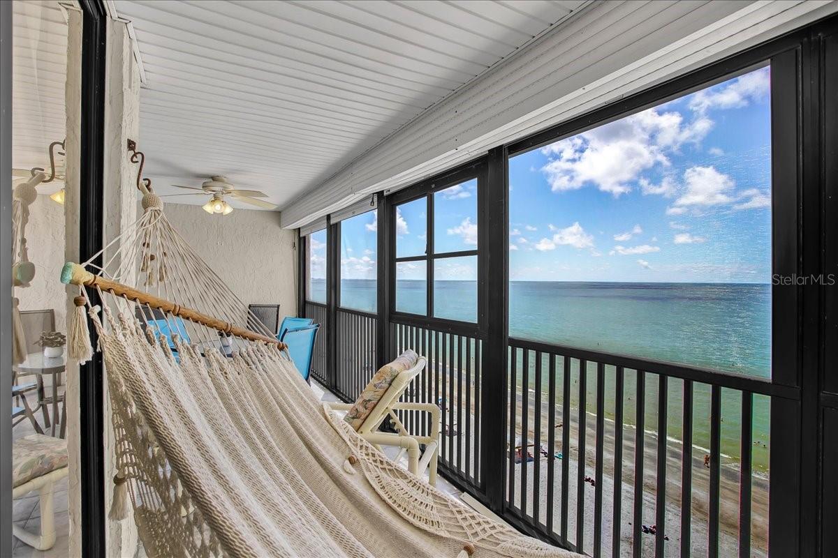 15462 Gulf Blvd #903 Property Photo 9