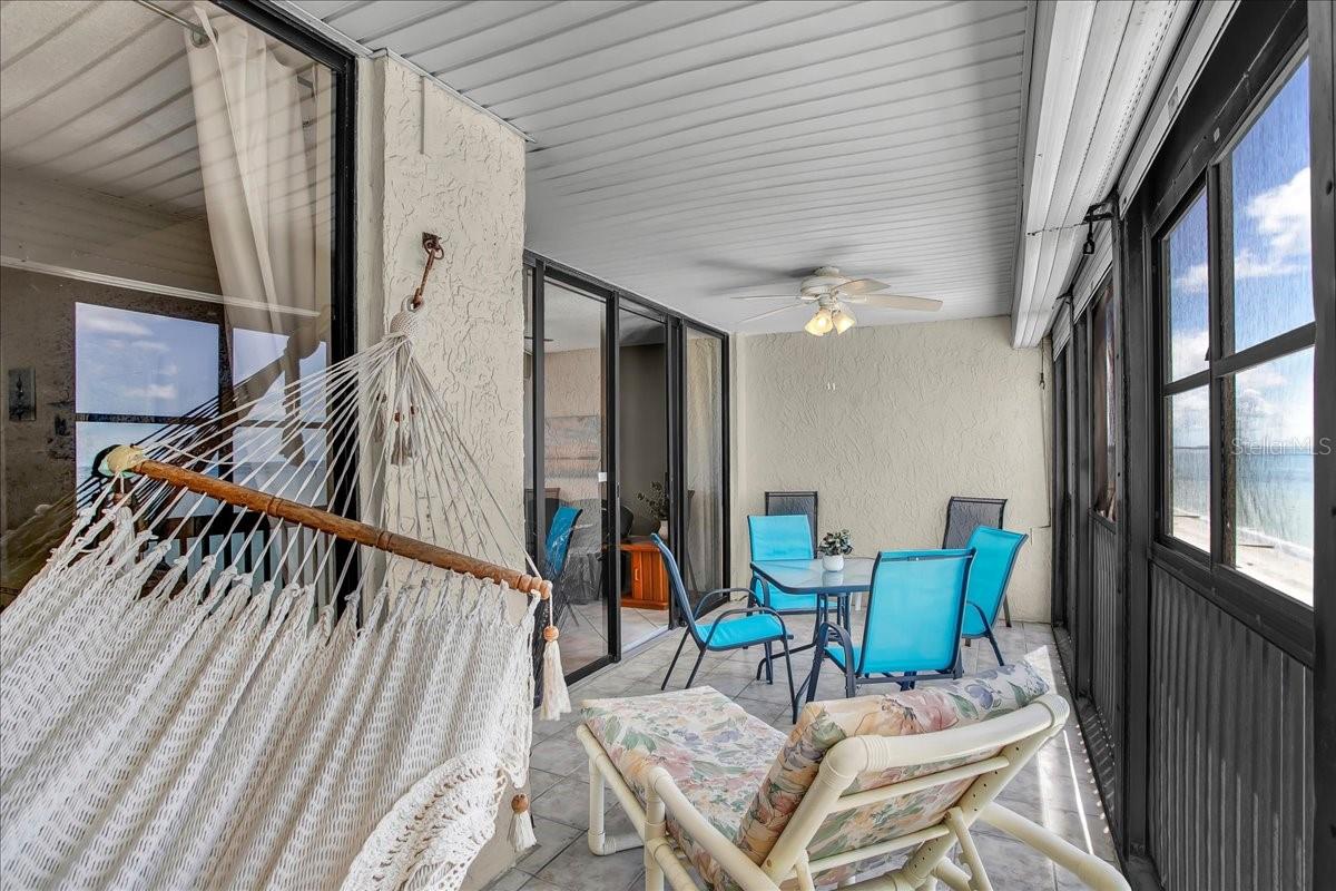 15462 Gulf Blvd #903 Property Photo 10