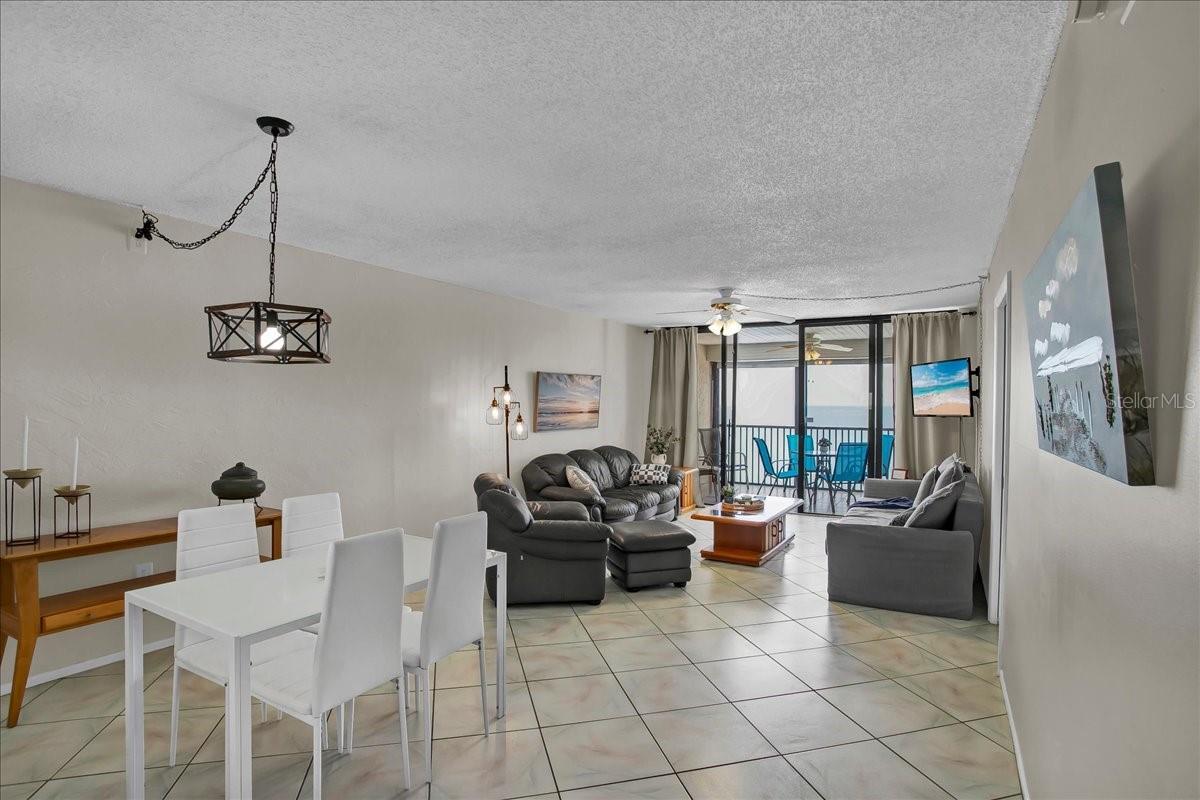 15462 Gulf Blvd #903 Property Photo 18